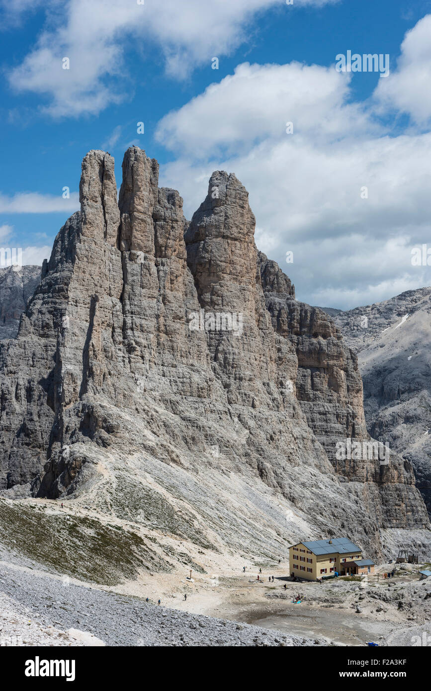 Gruppo del Catinaccio, arrampicata roccia Vajolet torri, 2821 m, Gartlhütte anteriore, Dolomiti, Patrimonio Mondiale dell Unesco, Alpi Foto Stock