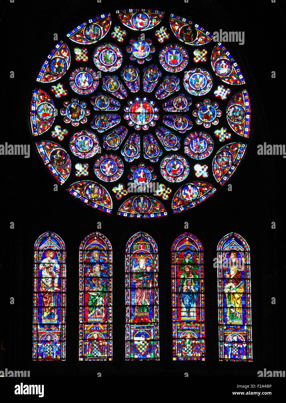 Transetto sud Rosone (XII secolo) nella Cattedrale di Nostra Signora di Chartres, Francia. Foto Stock