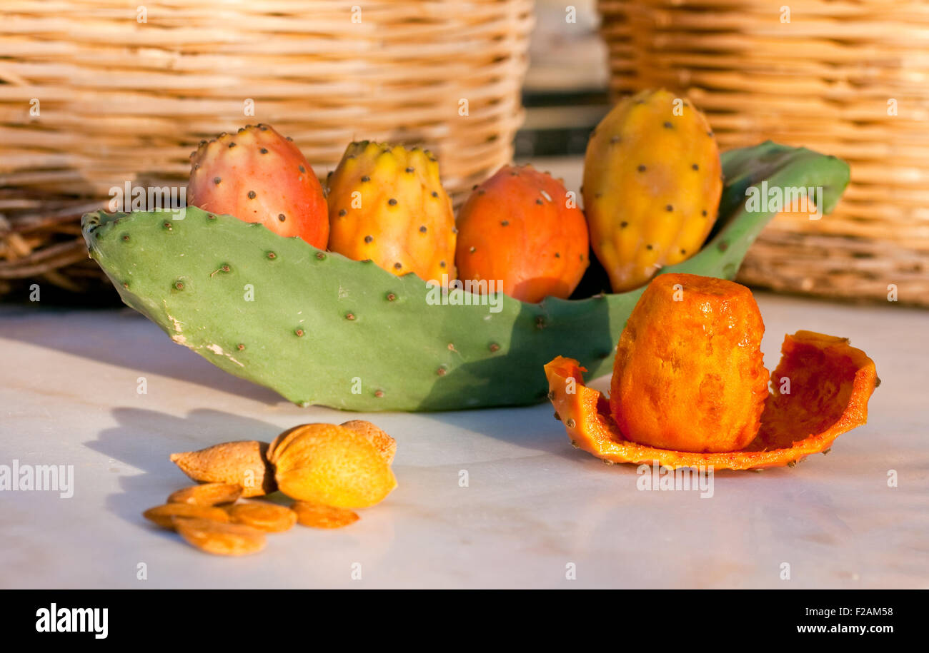 Siciliano fresco pelato ficodindia Foto Stock