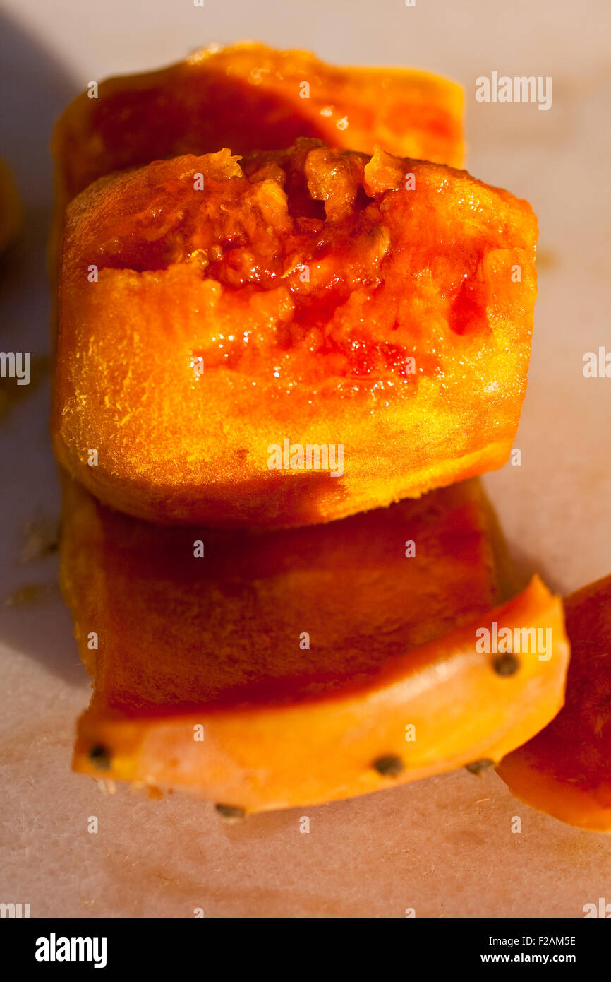 Siciliano fresco pelato ficodindia Foto Stock