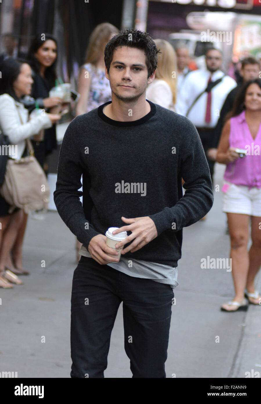 New York, NY, STATI UNITI D'AMERICA. Xv Sep, 2015. Dylan O'Brien, a ABC Good Morning America (GMA) fuori e circa per celebrità Candids - MER, New York, NY, 15 settembre 2015. Credito: Derek Storm/Everett raccolta/Alamy Live News Foto Stock