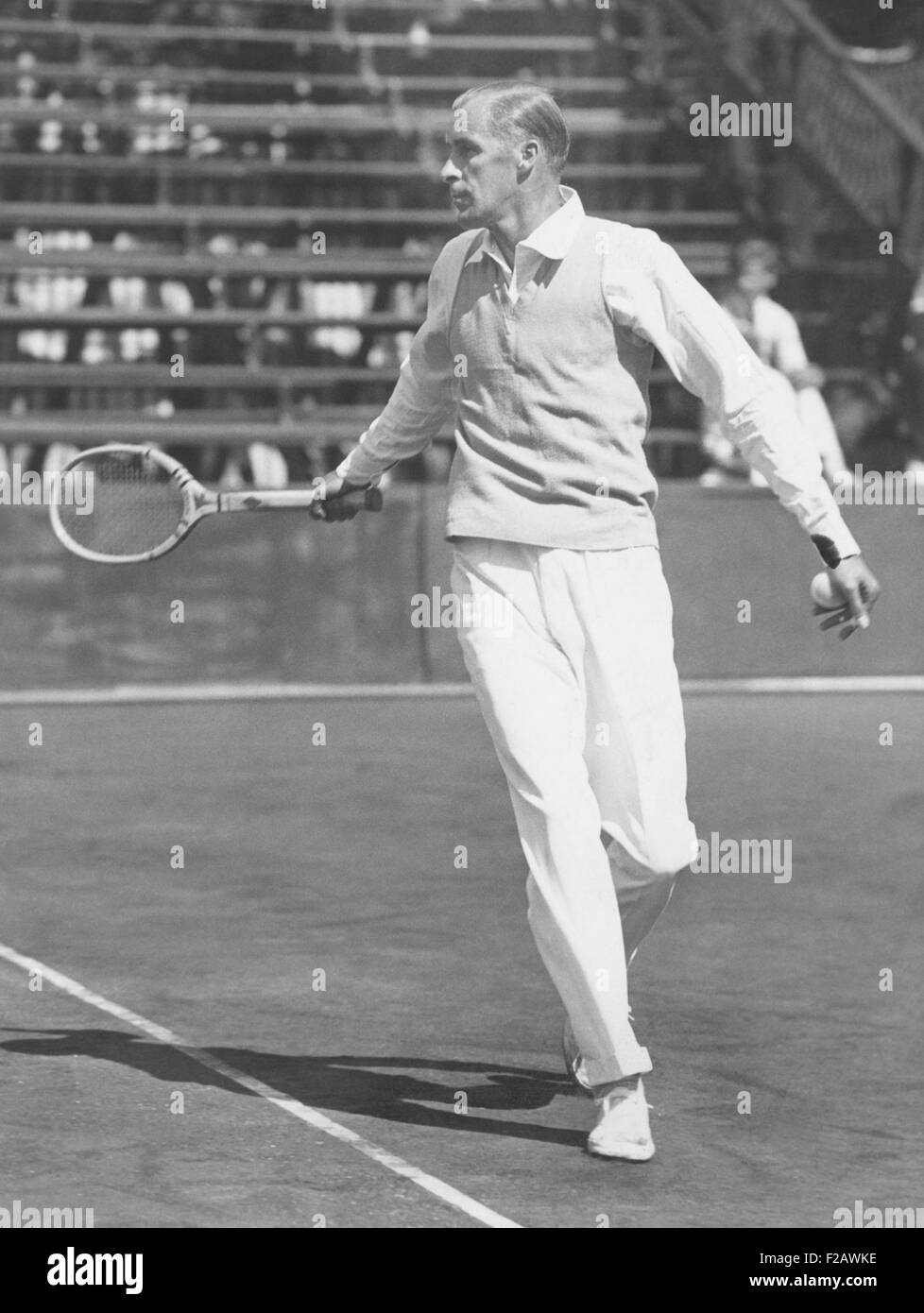 Bill Tilden, all'apertura dell'U.S. Pro Tennis Championship torneo. South Shore Country Club, Chicago. Luglio 28, 1932. Tilden entrato a far parte del nuovo pro tour nel 1931, diventando la sua attrazione di piombo nel 1930s. (CSU 2015 11 1327) Foto Stock