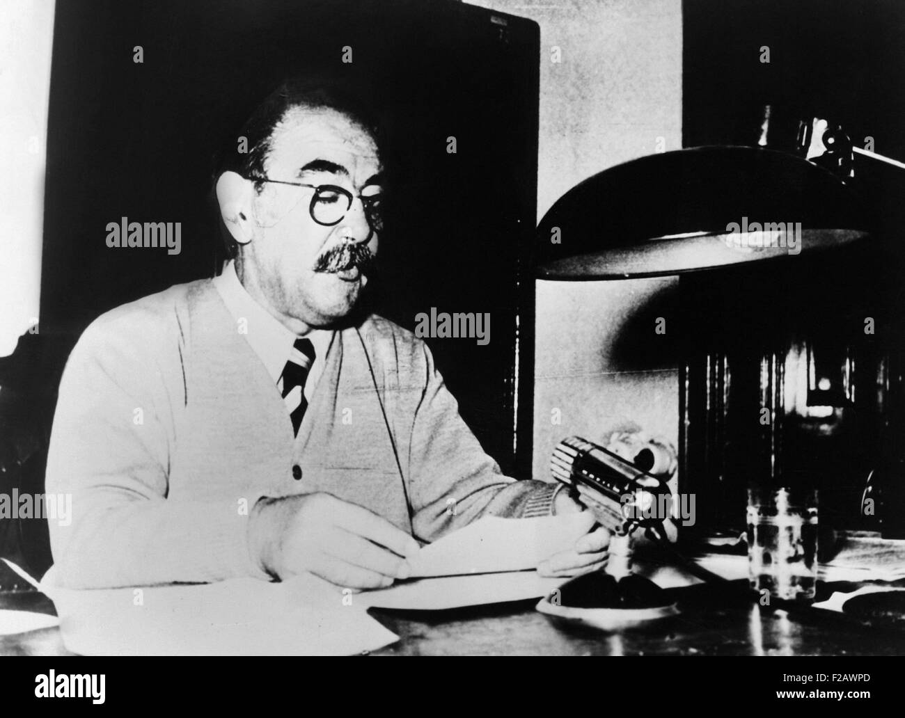Imre Nagy, divenne primo ministro del Premier di Ungheria durante il 1956 rivolta contro i sovietici. Come formazione comunista ha ricoperto posizioni precedenti in Ungheria nel dopo guerra governo comunista. La rivolta non è riuscita e Nagy è stato giustiziato per tradimento nel 1958. (CSU 2015 11 1243) Foto Stock