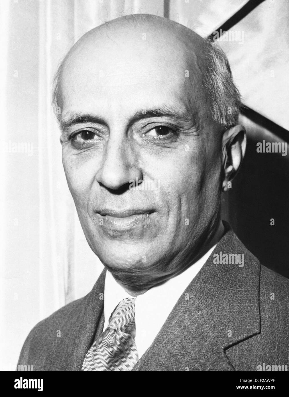 Primo Ministro dell'India Jawaharlal Nehru, ca. Dic. 1959. Attore Roshan Seth raffigurato Nehru in Gandhi, 1982 film prodotto e Foto Stock