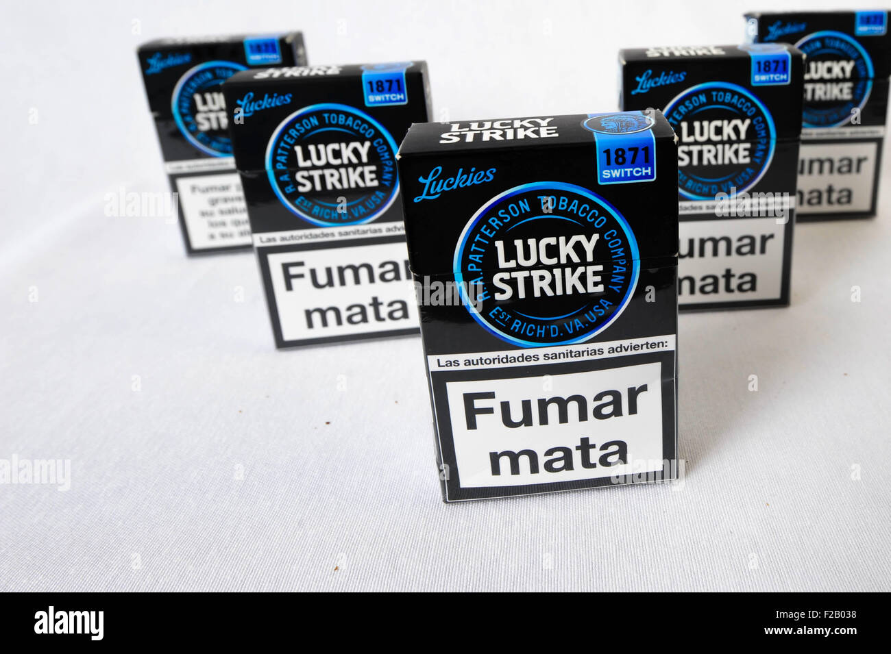 Sigaretta Lucky Strike-cigarrillo Lucky Strike Foto Stock