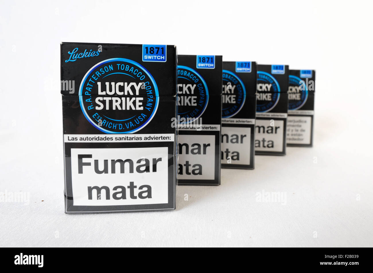 Sigaretta Lucky Strike-cigarrillo Lucky Strike Foto Stock