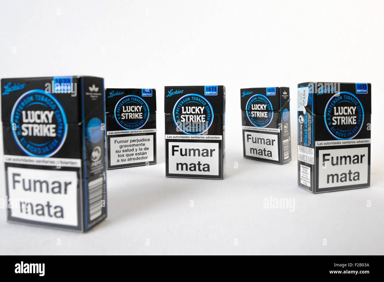 Sigaretta Lucky Strike-cigarrillo Lucky Strike Foto Stock