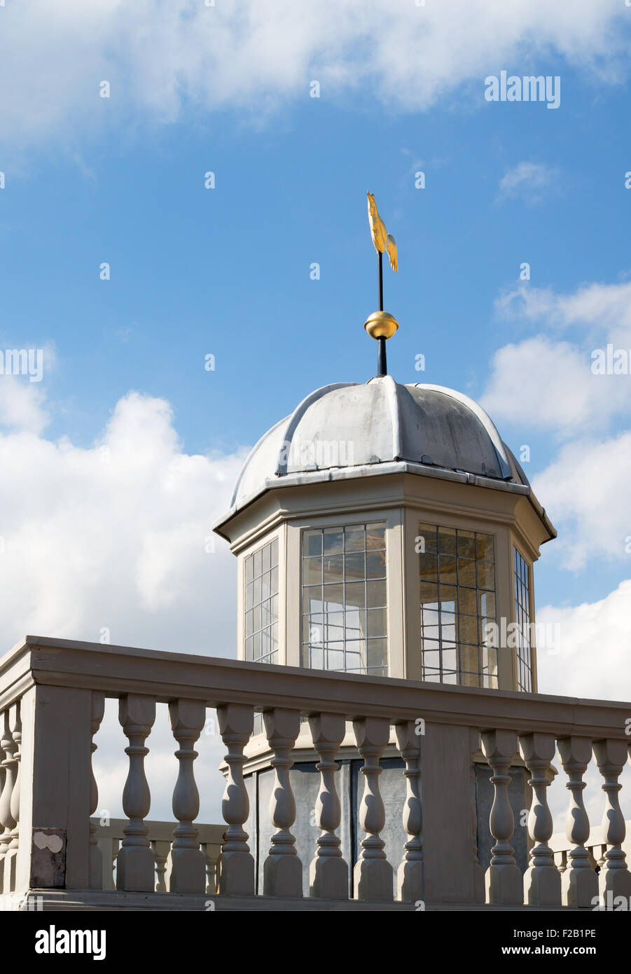 Banderuola lanterna torretta sopra Assessore Fenwick in casa Newcastle upon Tyne, England Regno Unito. Foto Stock