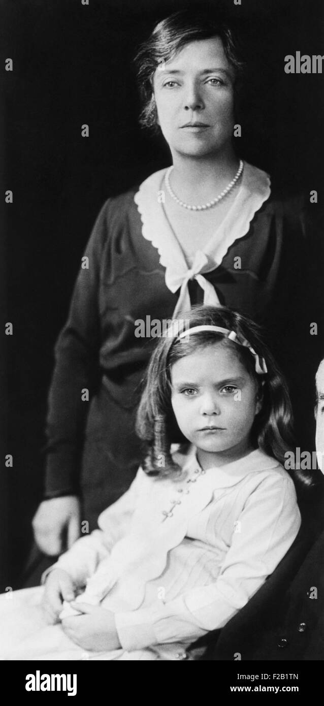 Alice Roosevelt Longworth e sua figlia Paulina, ca. 1930. Paulina aveva un rapporto difficile con la madre. (CSU 2015 8 592) Foto Stock