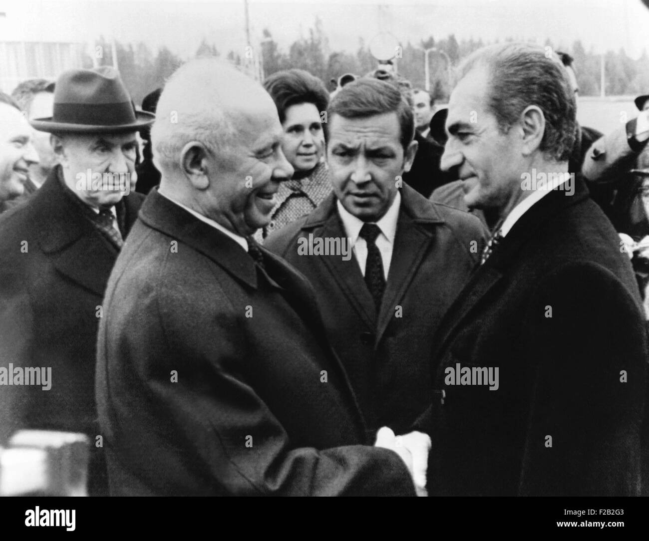 Scià dell'Iran con il presidente sovietico Nikolai Podgorny e Premier Kosygin Alessio (sinistra). Il 10 di ottobre, 1972. Iran e Unione Sovietica e firmato un anno 15 patto per la cooperazione economica e tecnica. (CSU 2015 8 525) Foto Stock