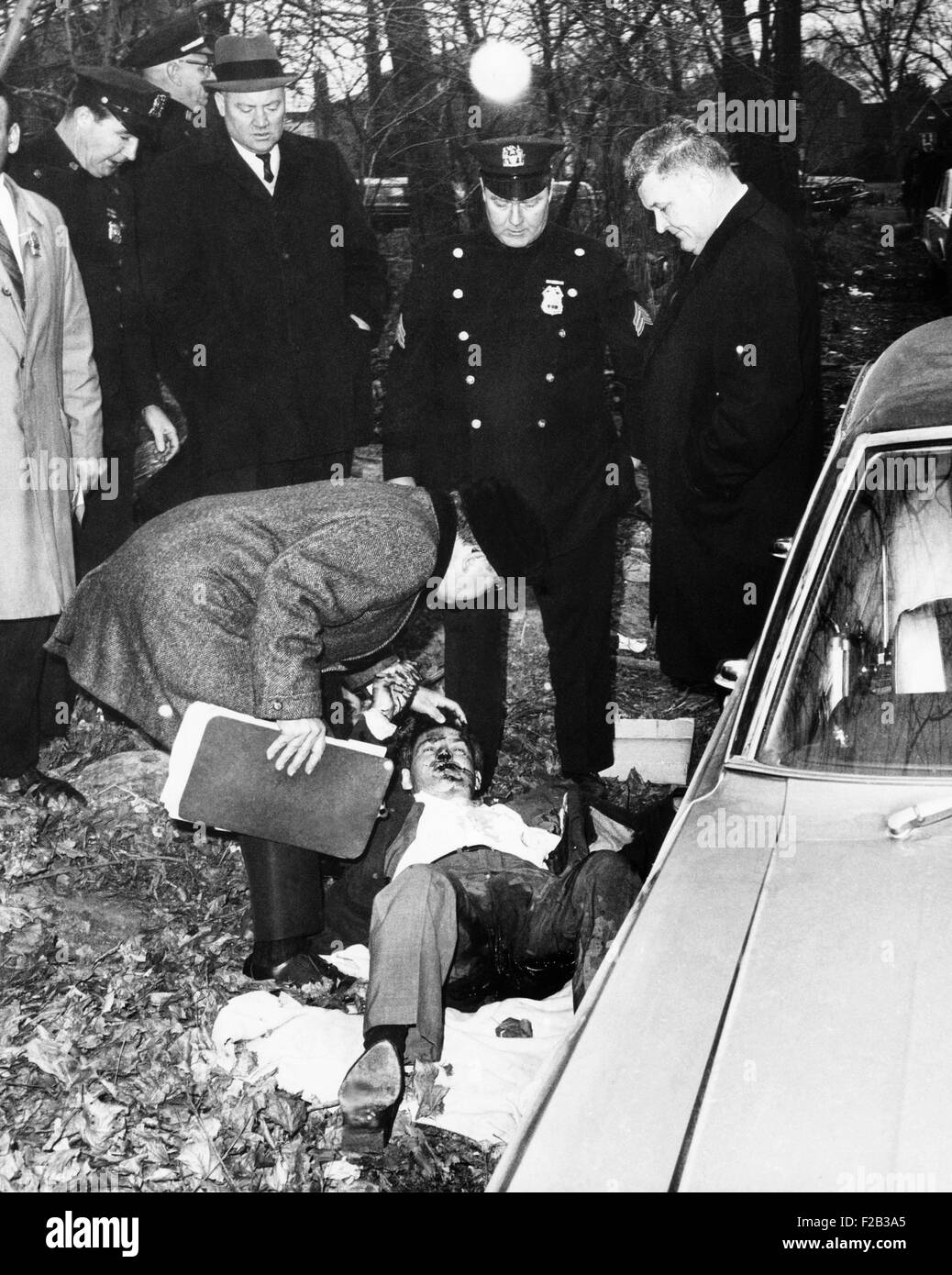 Vincent barile è stato trovato crollati nel sedile anteriore di una macchina parcheggiata nel Bronx, NYC, Gennaio 21, 1966. Egli è stato un noto giocatore e aveva Foto Stock