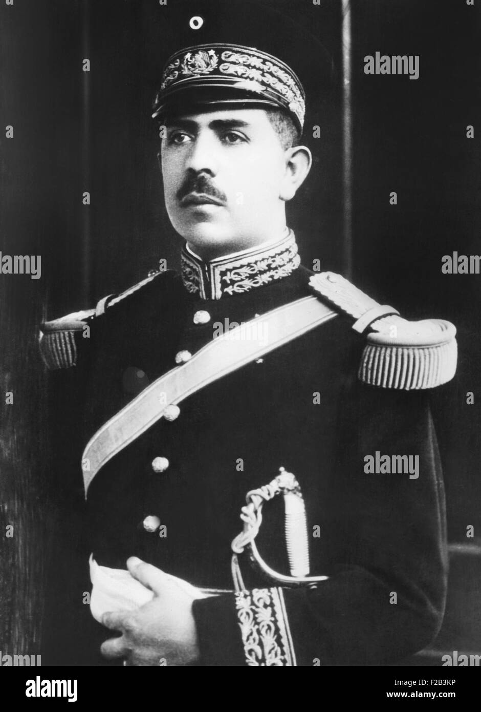 Generale Lazaro Cardenas del Rio, futuro Presidente del Messico. Durante la rivoluzione messicana, venne innalzato al rango di brigadiere generale all'età di 25. Ca. 1920. - (CSU 2015 5 8) Foto Stock