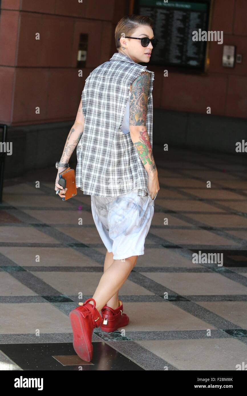 Ruby Rose Langenheim visite di un centro medico di Beverly Hills offre: Ruby Rose Langenheim, Ruby Rose dove: Los Angeles, California, Stati Uniti quando: 15 Lug 2015 Foto Stock