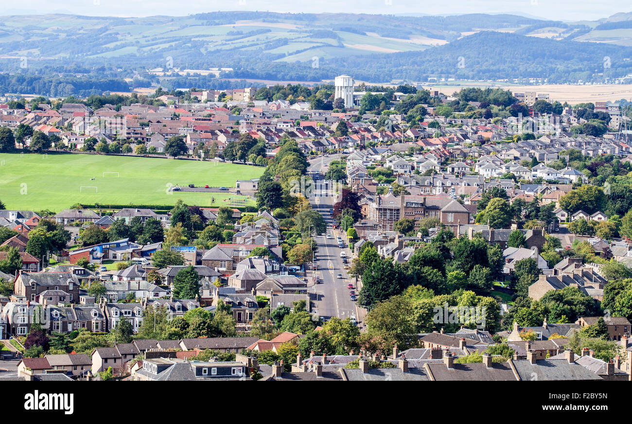 Vista del paesaggio di Lochee Park e abitazioni lungo la West End della città di Dundee, Regno Unito Foto Stock