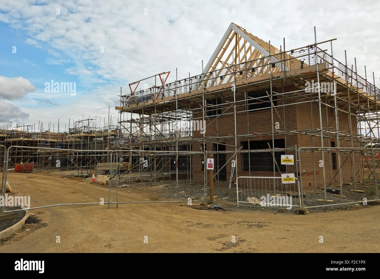 Nuova costruzione di case sito in costruzione Northamptonshire REGNO UNITO Foto Stock