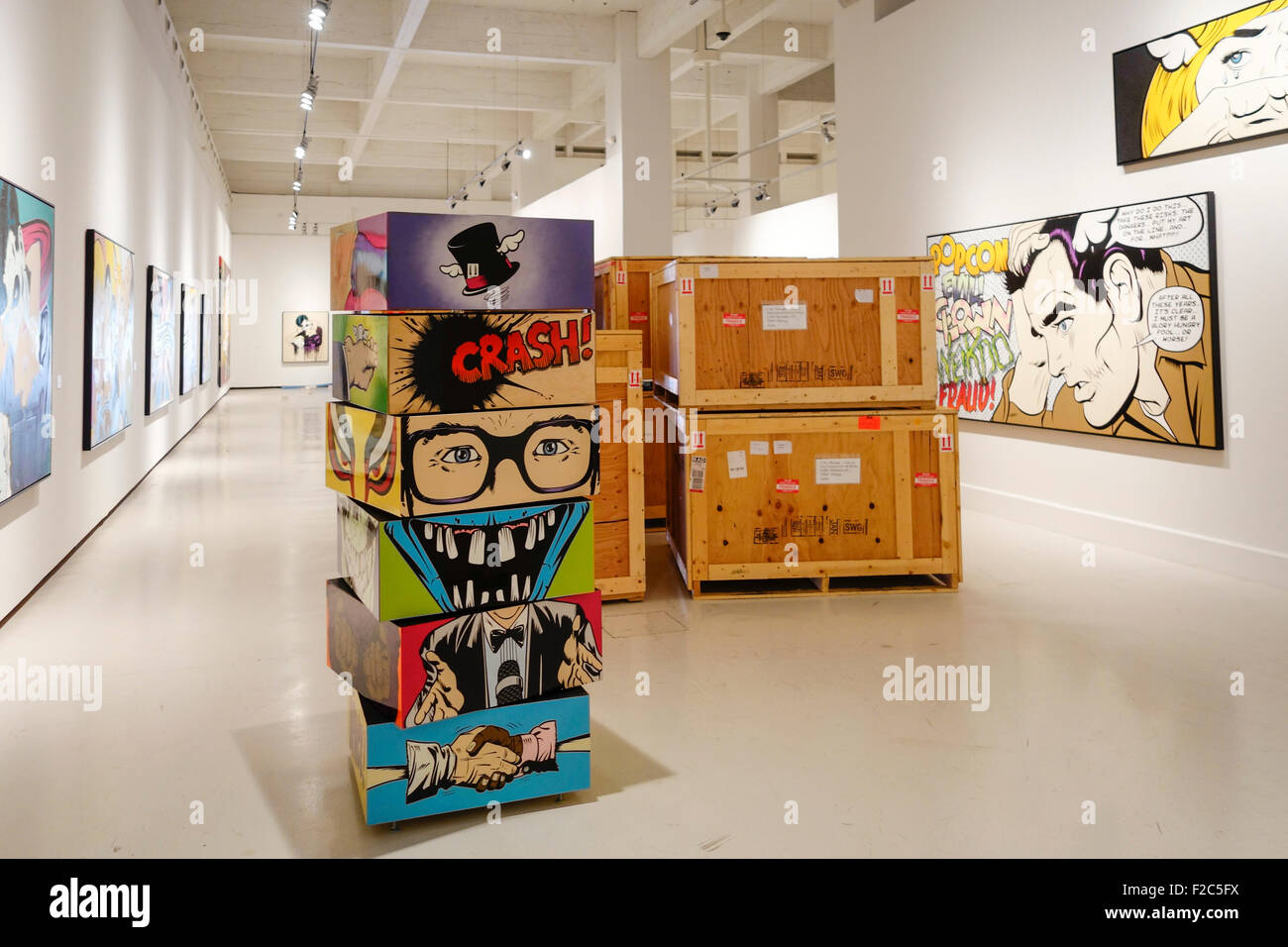 Fieristico di inglese multimedia artista di strada D face, D*faccia essendo preparato al CAC. Centro per l arte contemporanea. Malaga, Spagna. Foto Stock