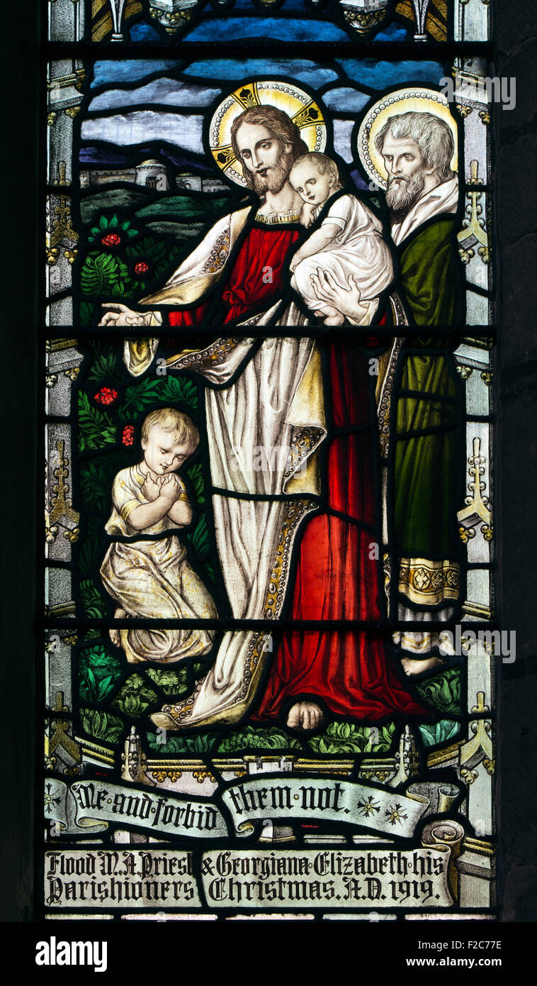 Lasciate che i piccoli fanciulli in vetro colorato, St. Denys Chiesa, Ibstock, Leicestershire, England, Regno Unito Foto Stock