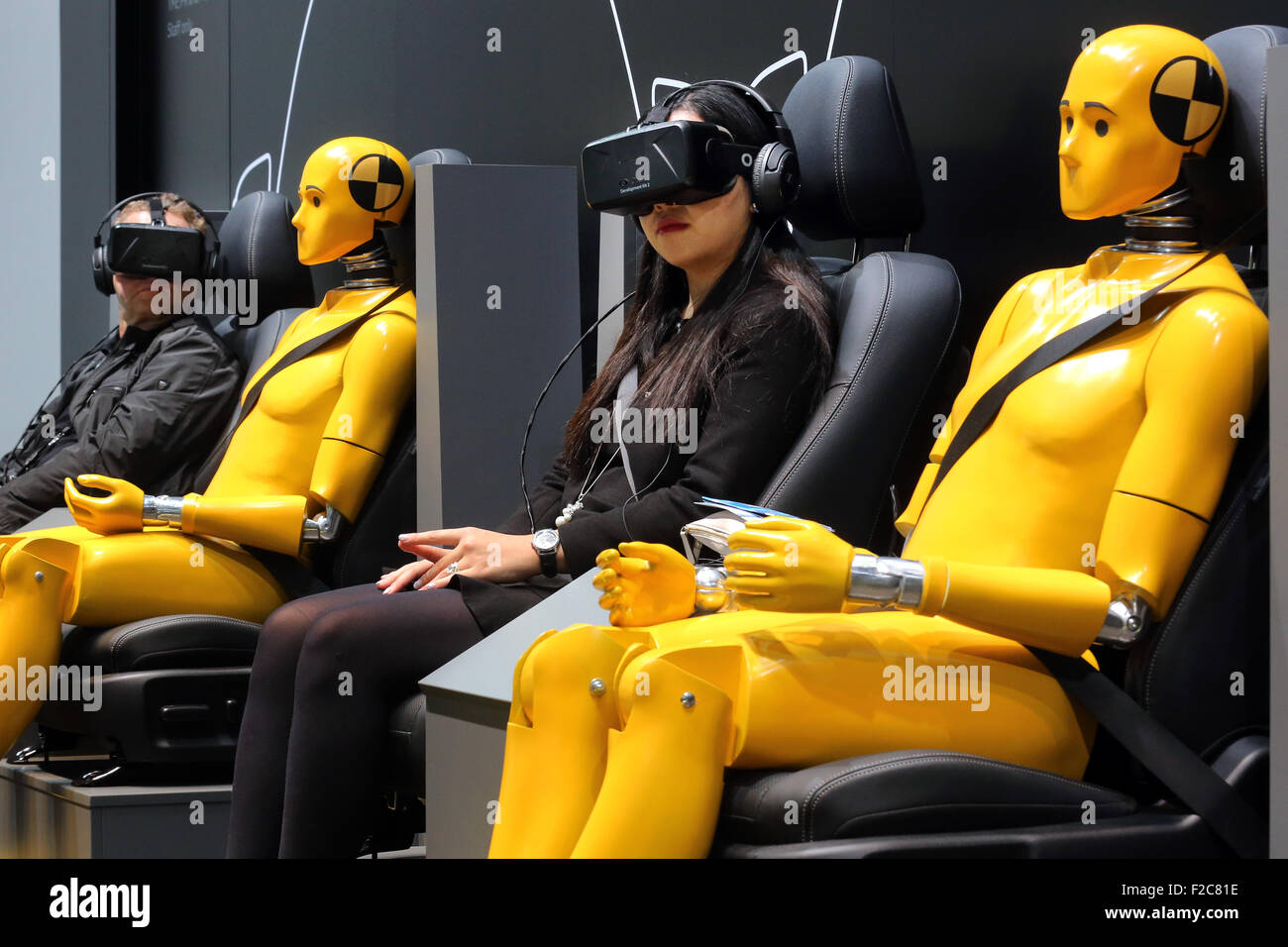 Frankfurt/M, 16.09.2015 - Virtual test drive al TOYOTA stand presso il 66° International Motor Show IAA 2015 (Internationale Automobil Ausstellung, IAA) di Francoforte sul Meno, Germania Foto Stock