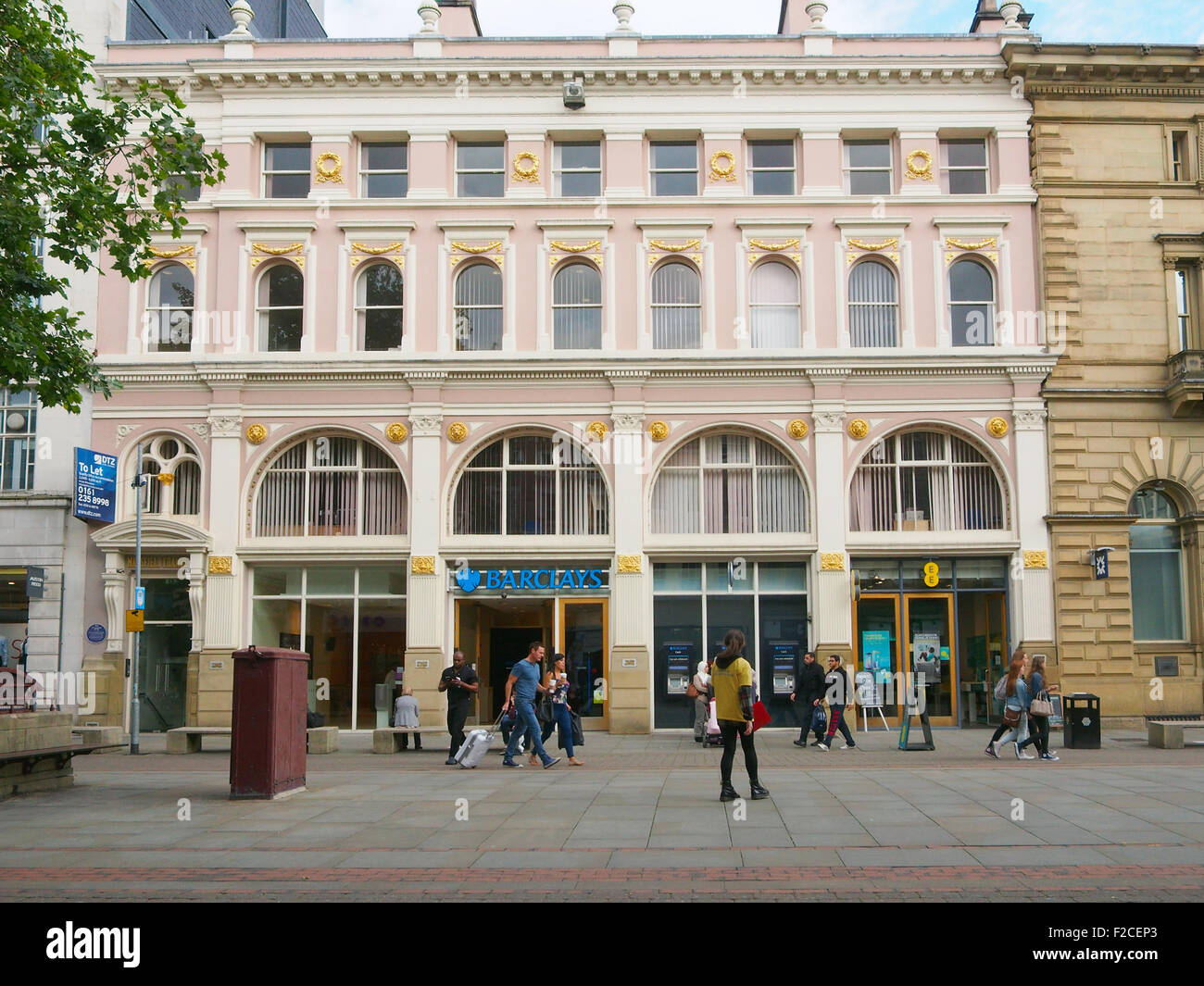 Barclays Bank in St. Anne's Square, il centro città di Manchester, Inghilterra, Regno Unito. Foto Stock