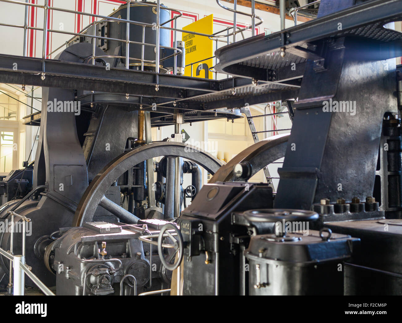 Vista del forno della vecchia industria italiana a Trieste Foto Stock