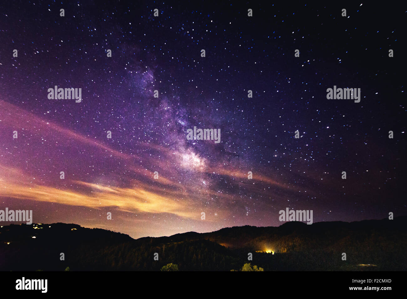 Il cielo di notte - Stelle e la Via Lattea Foto Stock