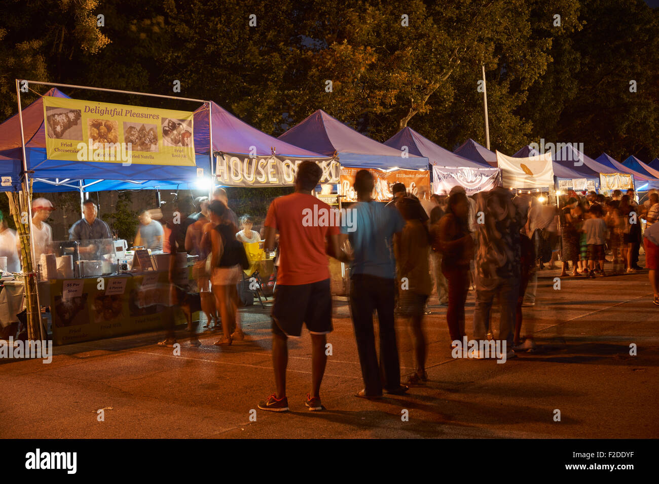 La Queens International Mercato Notturno in Flushing, New York, Stati Uniti d'America Foto Stock