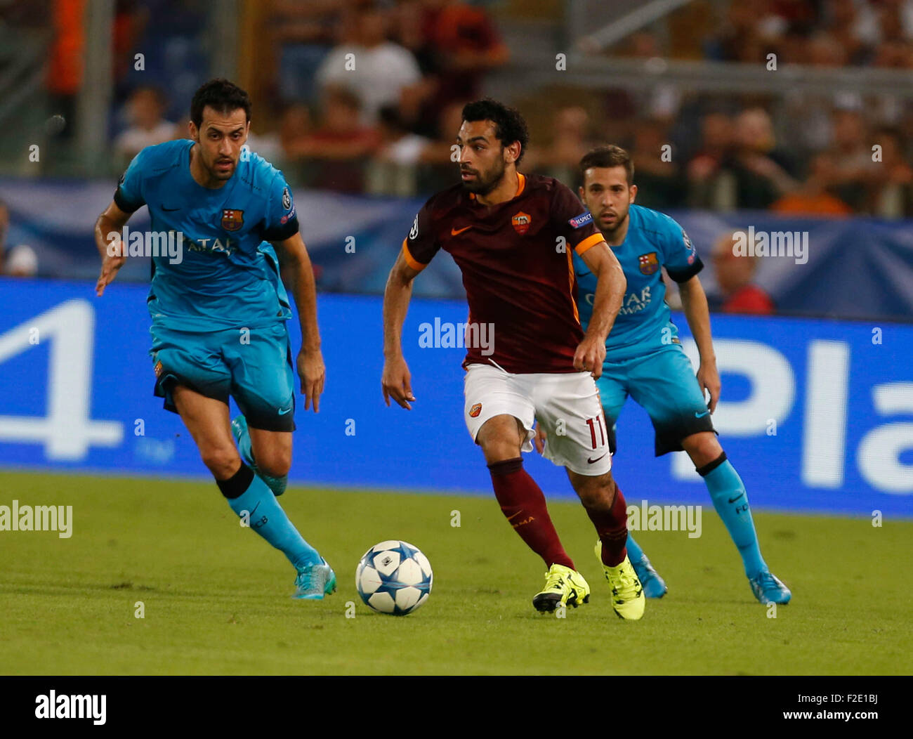 Roma, Italia. Xvi Sep, 2015. Come Roma's Mohamed Salah durante la Champions League Gruppo E partita di calcio contro il Barcellona allo Stadio Olimpico di Roma 16 Settembre 2015 Credit: agnfoto/Alamy Live News Foto Stock