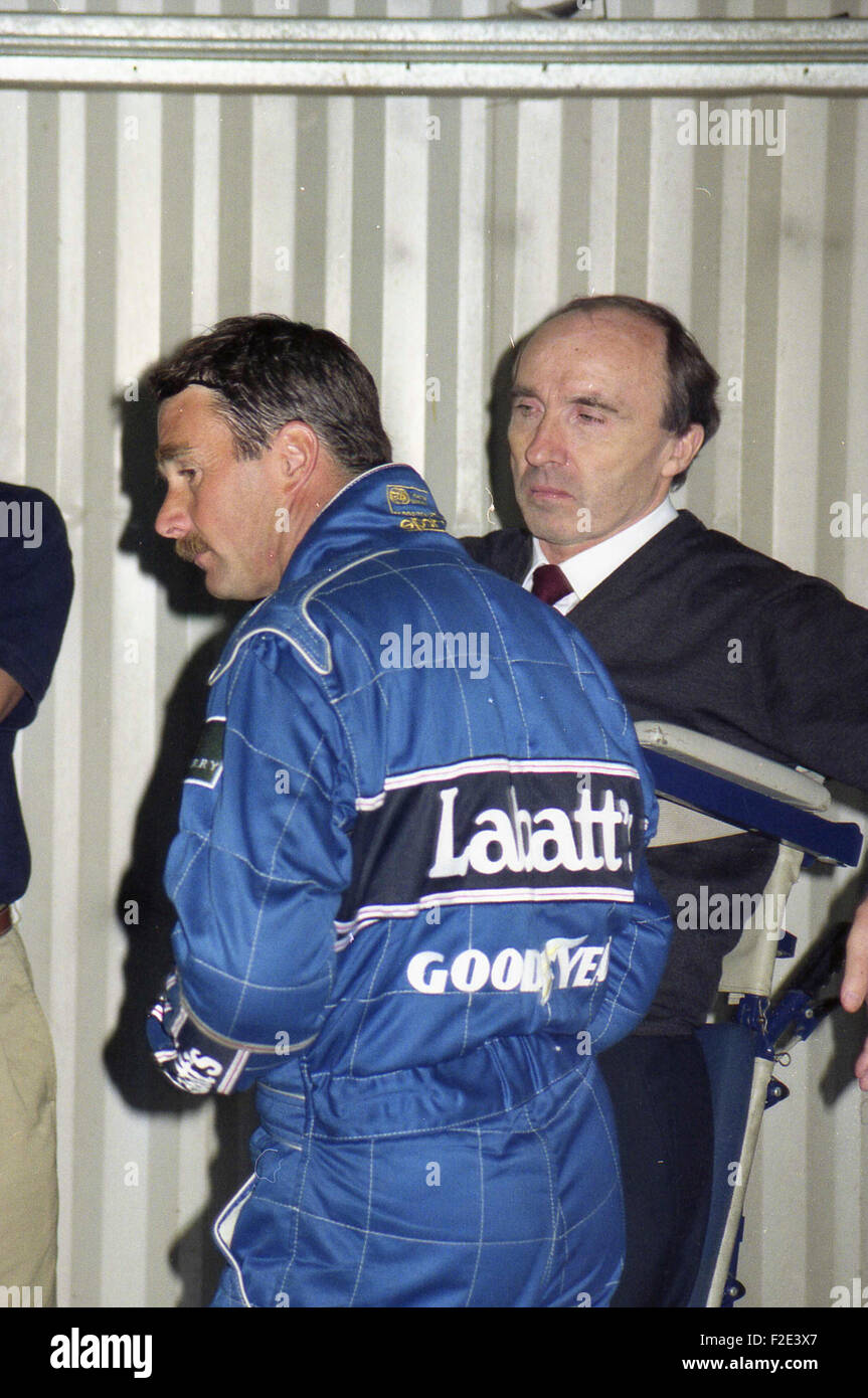 Nigel Mansell e sir Frank Williams, f1 test di pneumatici a Silverstone, giugno 1992 Foto Stock