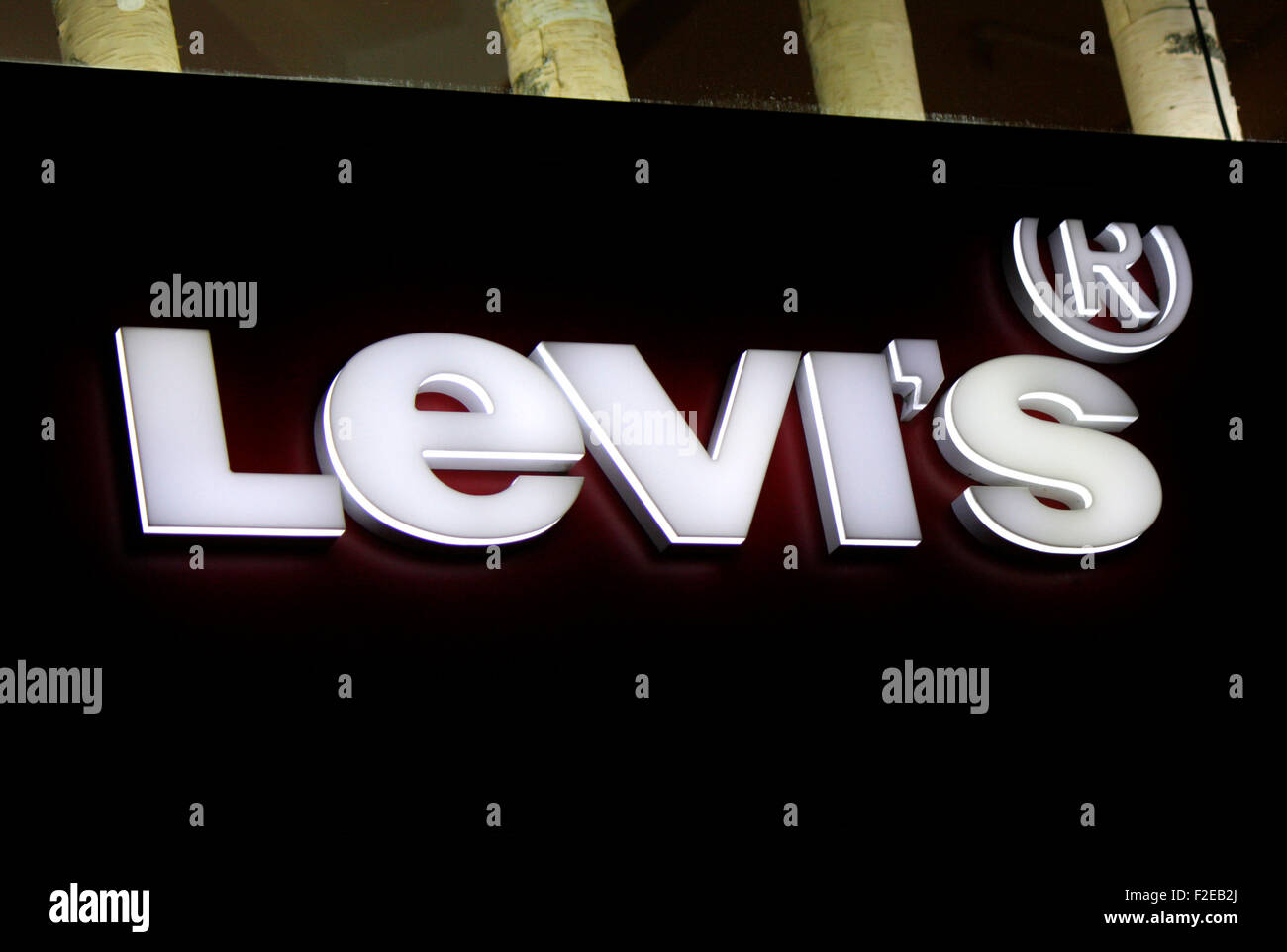 Novembre 2013 - BERLINO: marchi: il logo del produttore di abbigliamento " Levis', Berlino. Foto Stock