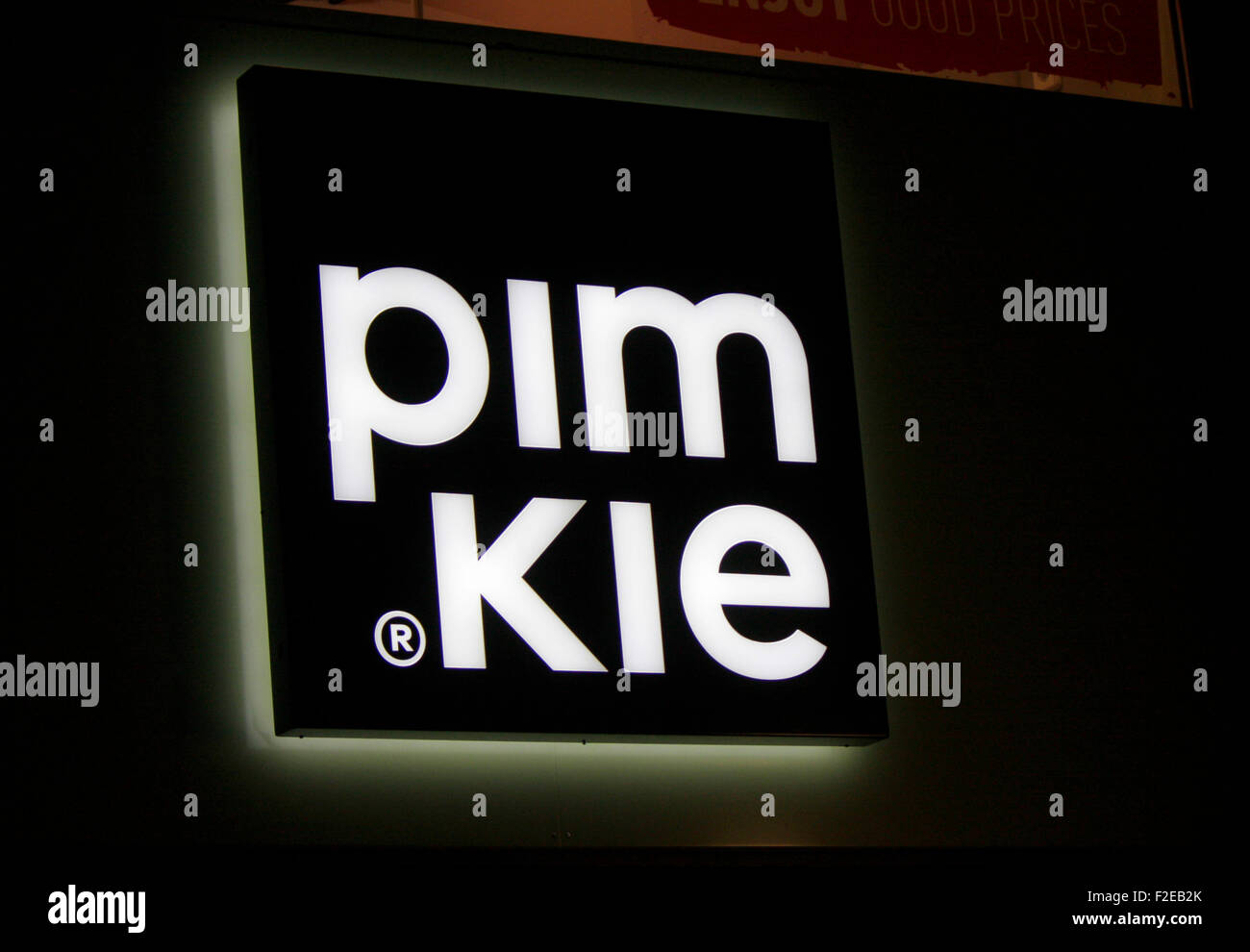 Pimkie immagini e fotografie stock ad alta risoluzione Alamy