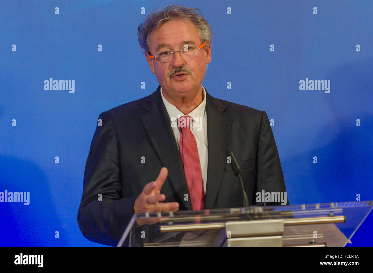 Bruxelles, Belgio. Xiv Sep, 2015. Osservazioni preliminari da parte di Jean Asselborn, ministro dell'immigrazione e di asilo del Lussemburgo, a seguito del Consiglio Giustizia e affari interni. © Jonathan Raa/Pacific Press/Alamy Live News Foto Stock