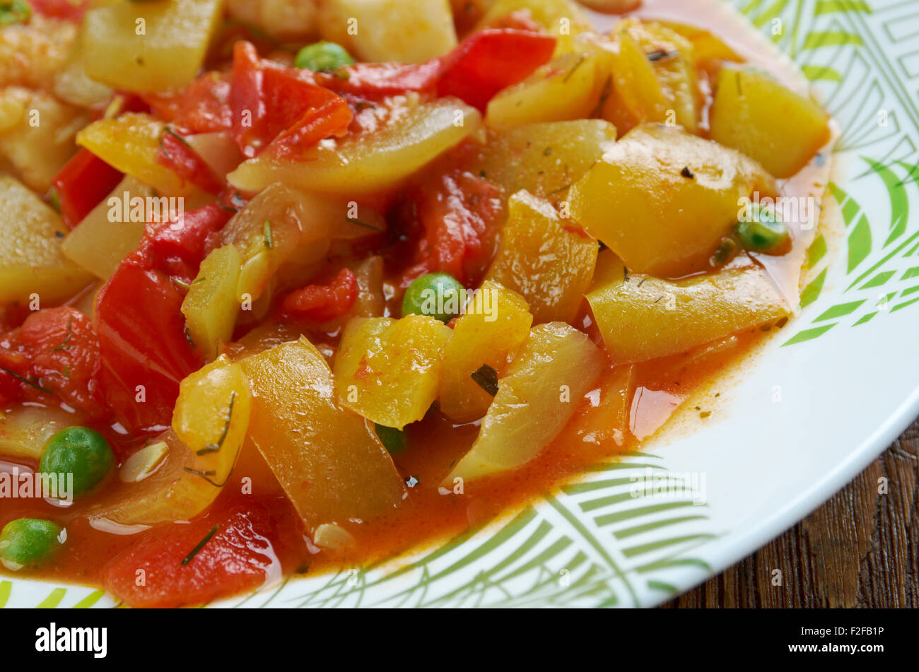 Ghiveci - stufato di verdure cotte o insalata di verdure. Foto Stock
