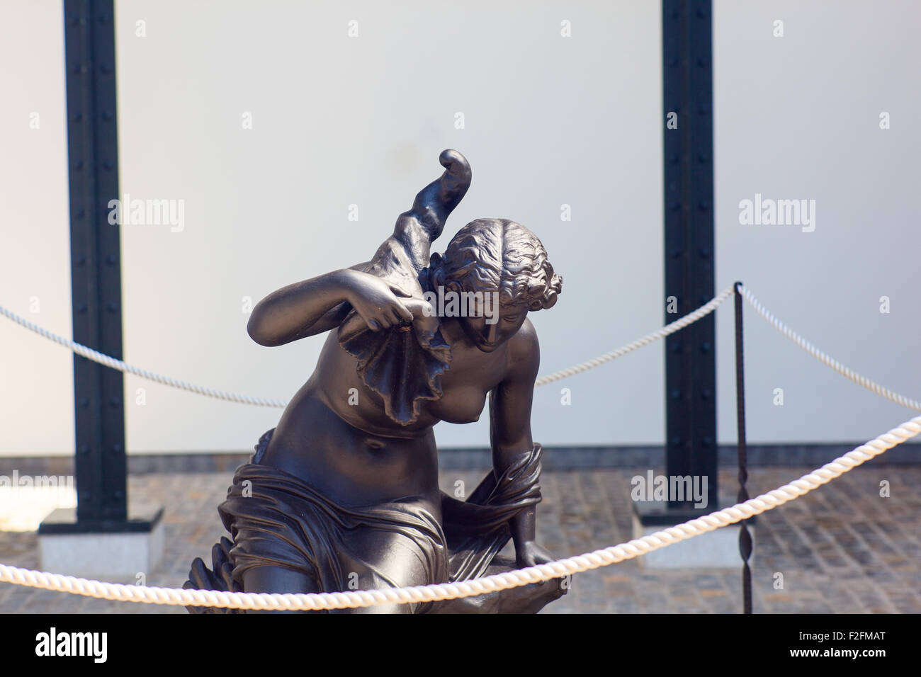 Statua femminile nel parco Revoltella, Trieste Foto Stock