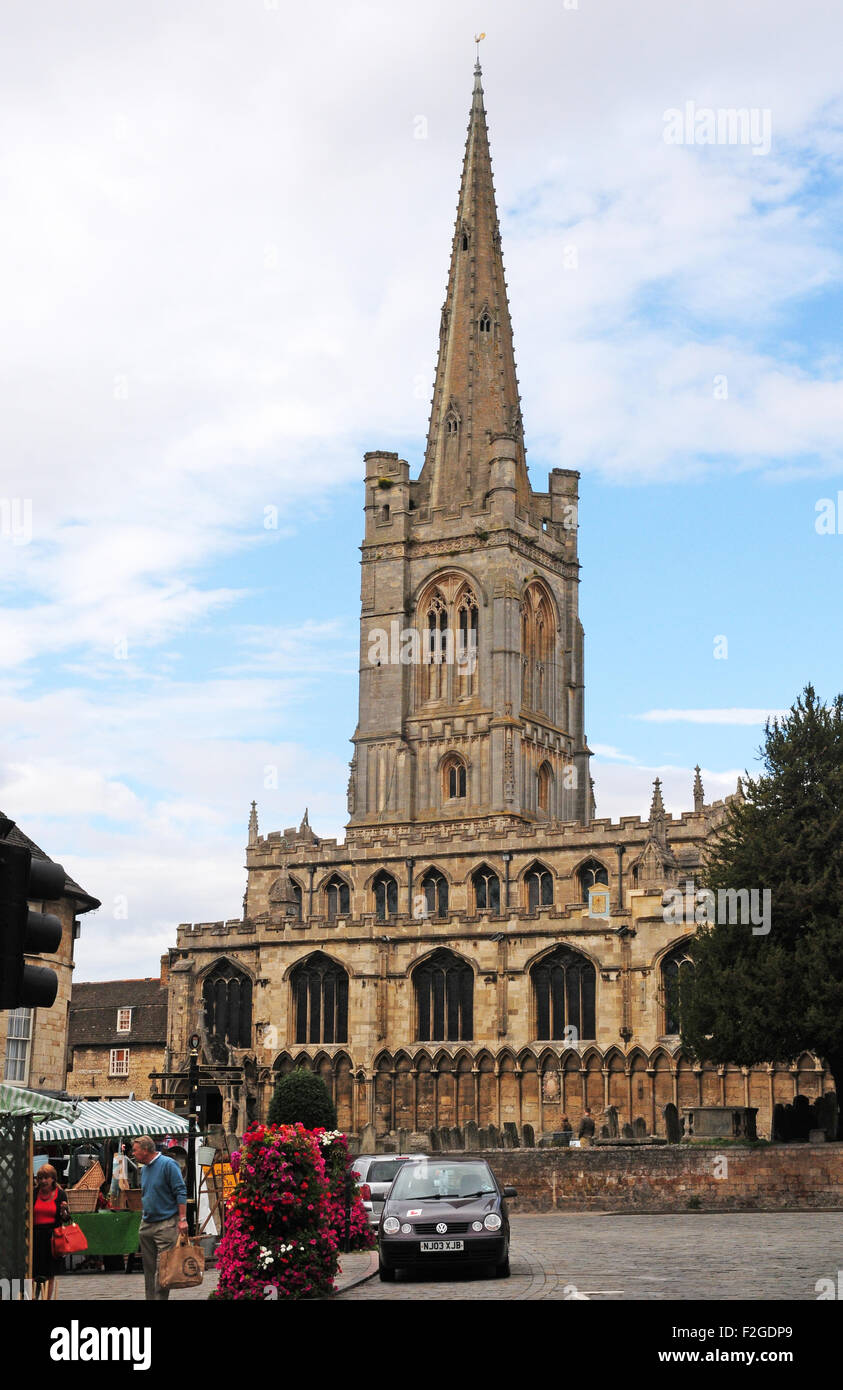 Tutti i Santi della Chiesa Parrocchiale di San Giovanni Battista, Stamford, Lincolnshire. Regno Unito Foto Stock