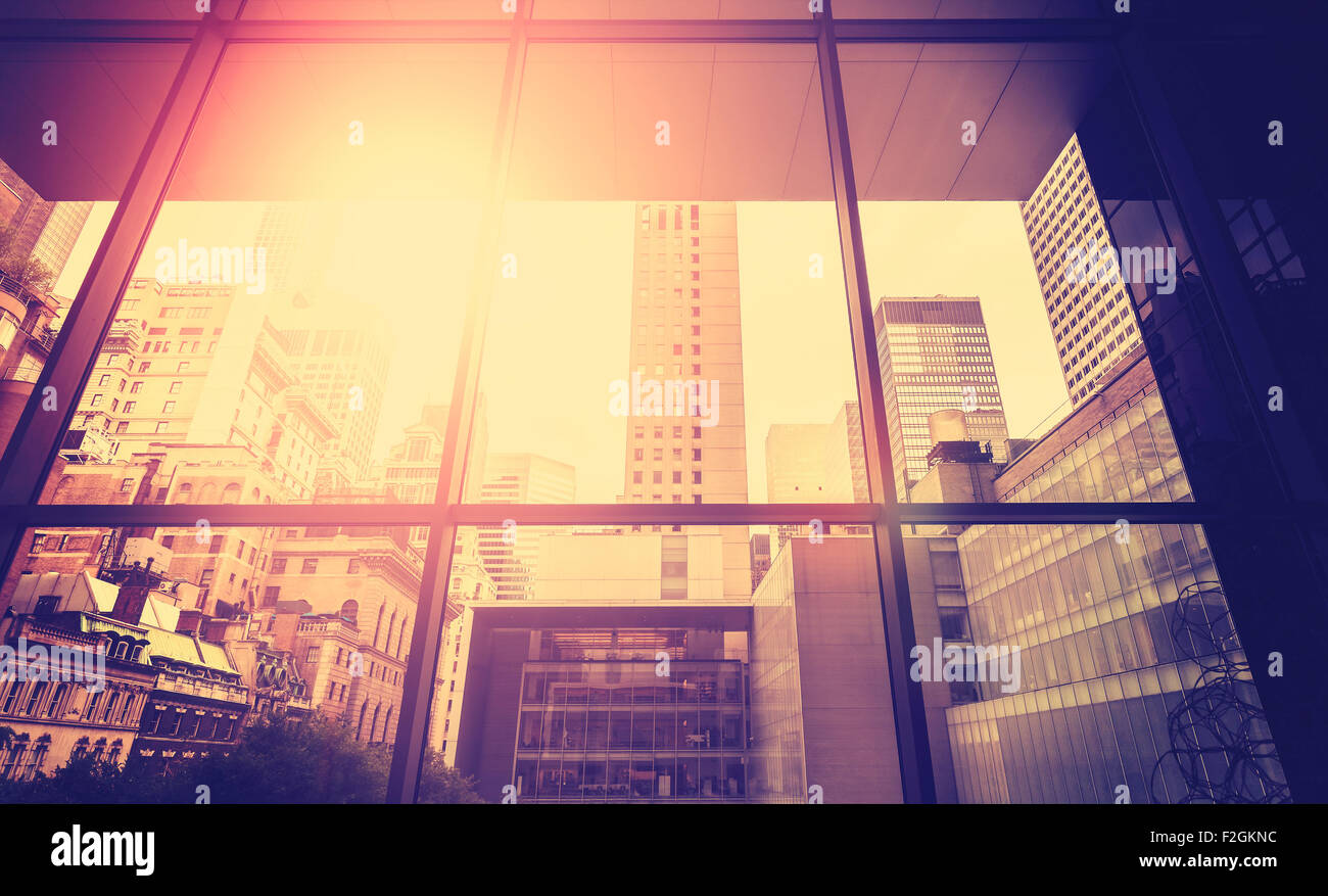 Vintage immagine stilizzata di Manhattan con sun effetto flare, New York City, Stati Uniti d'America. Foto Stock