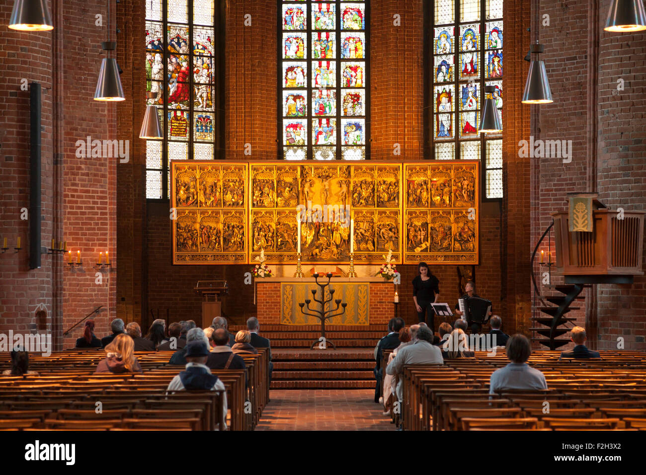 Interno e altare della Marktkirche San Georgii et Jacobi / Mercato chiesa dei Santi. George e James in Hannover, Bassa Sassonia, Foto Stock