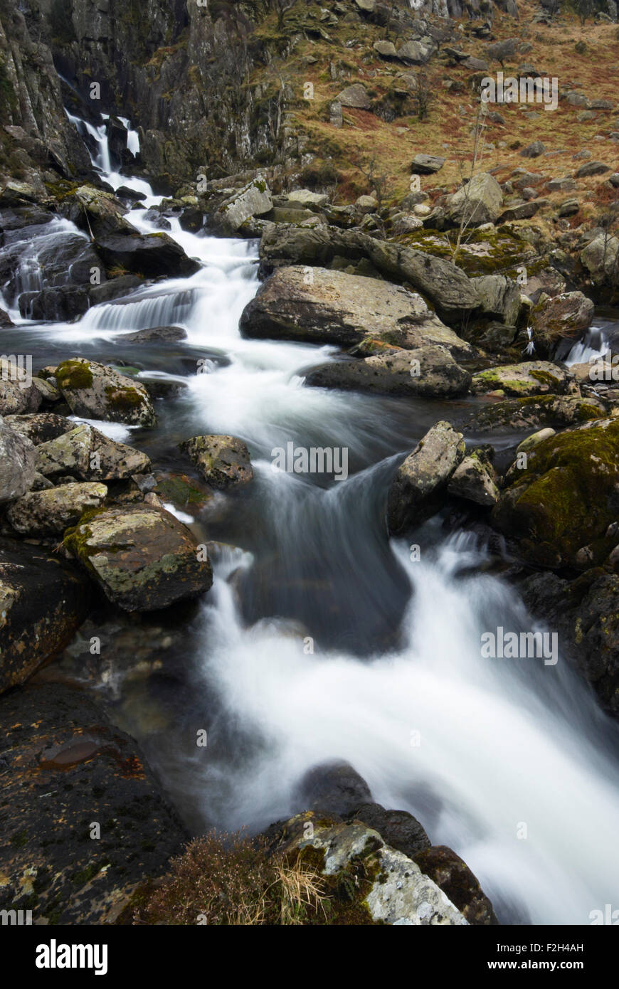 Rhaeadr Ogwen cascata nella valle Ogwen nel Parco Nazionale di Snowdonia, Wales, Regno Unito Foto Stock
