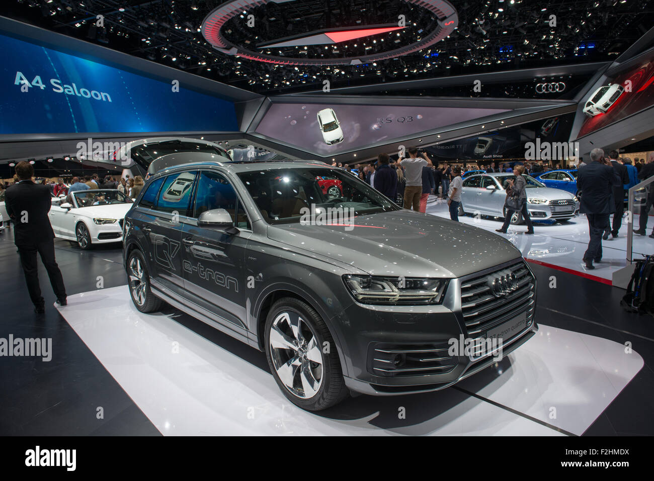 Frankfurt International Motor Show (IAA) 2015. AUDI Q7 e-tron quattro Foto Stock