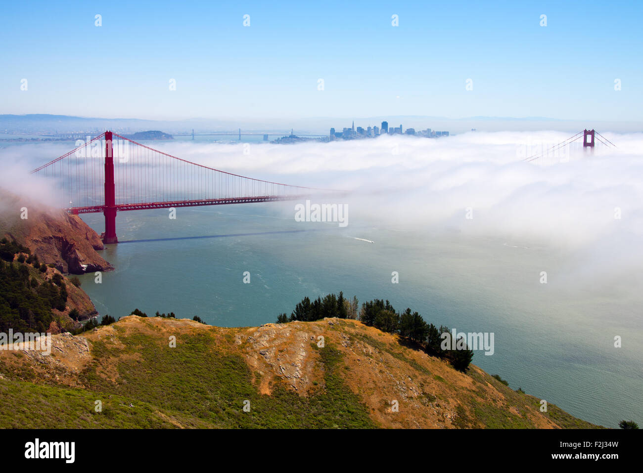 Ponte sull'oceano Pacifico, il Ponte Golden Gate e la baia di San Francisco, San Francisco, California, Stati Uniti d'America Foto Stock