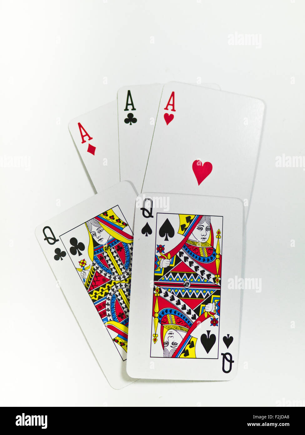 Un full house poker gioco su sfondo bianco. Foto Stock