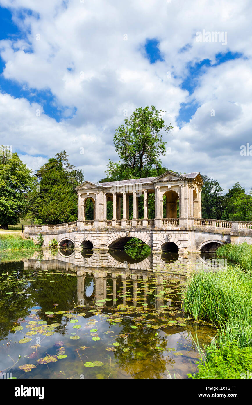 Il ponte palladiano, Stowe giardini paesaggistici, Stowe House, Buckinghamshire, Inghilterra, Regno Unito Foto Stock