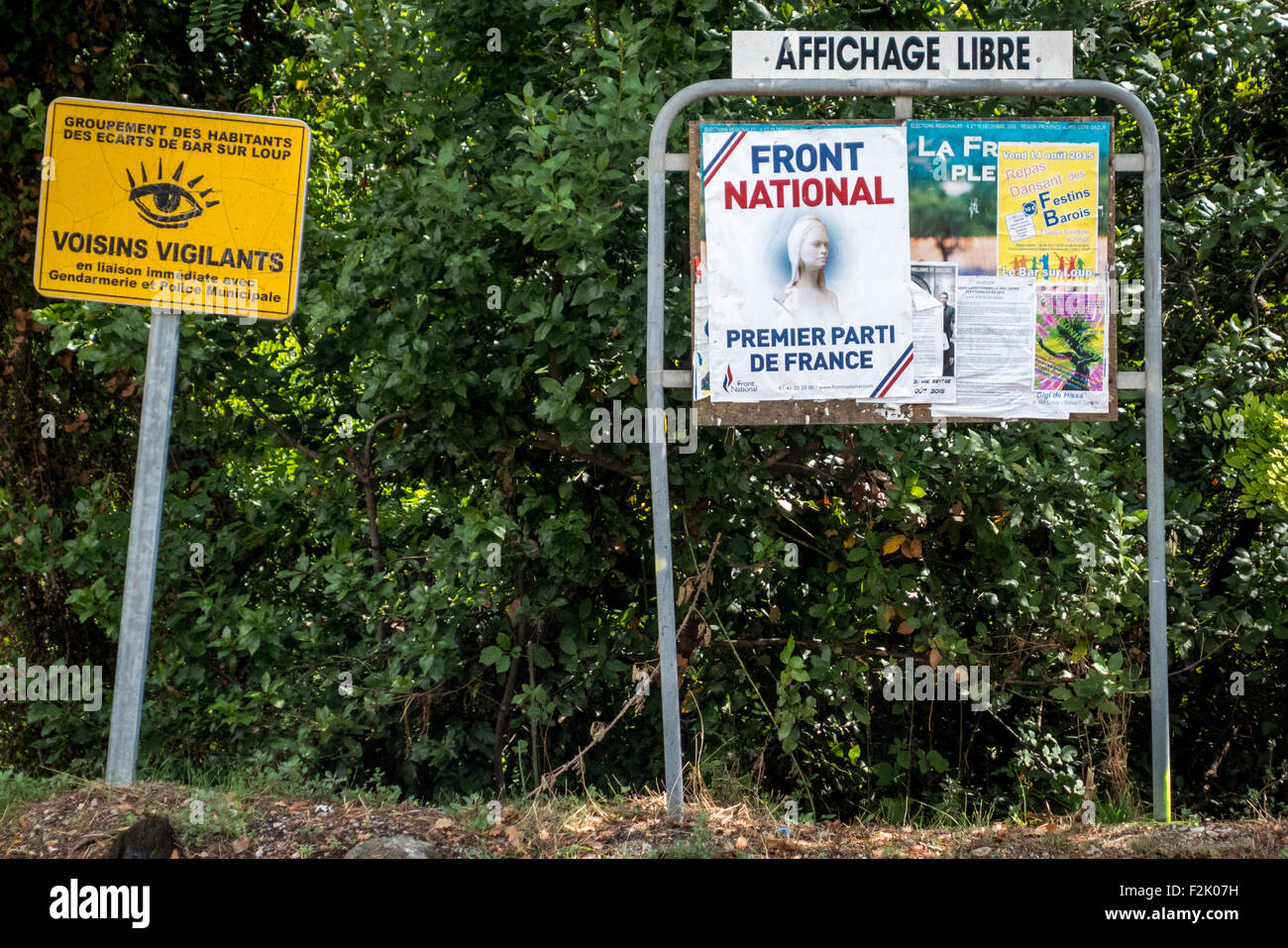 Pubblicità per la Francia del Fronte nazionale partito politico. Foto Stock