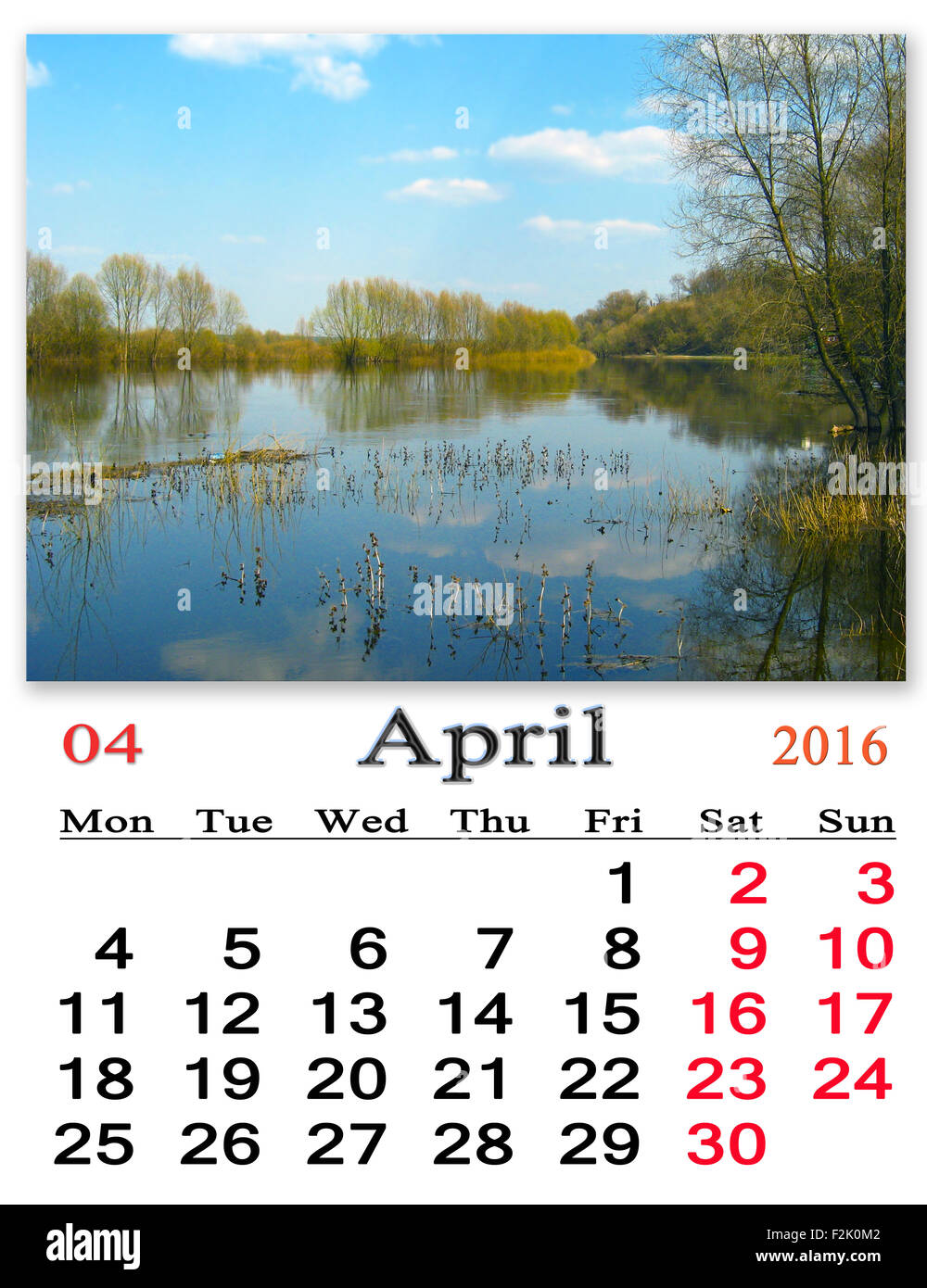 Bellissimo il calendario per il mese di aprile 2016 sullo sfondo del proiettore a molla Foto Stock