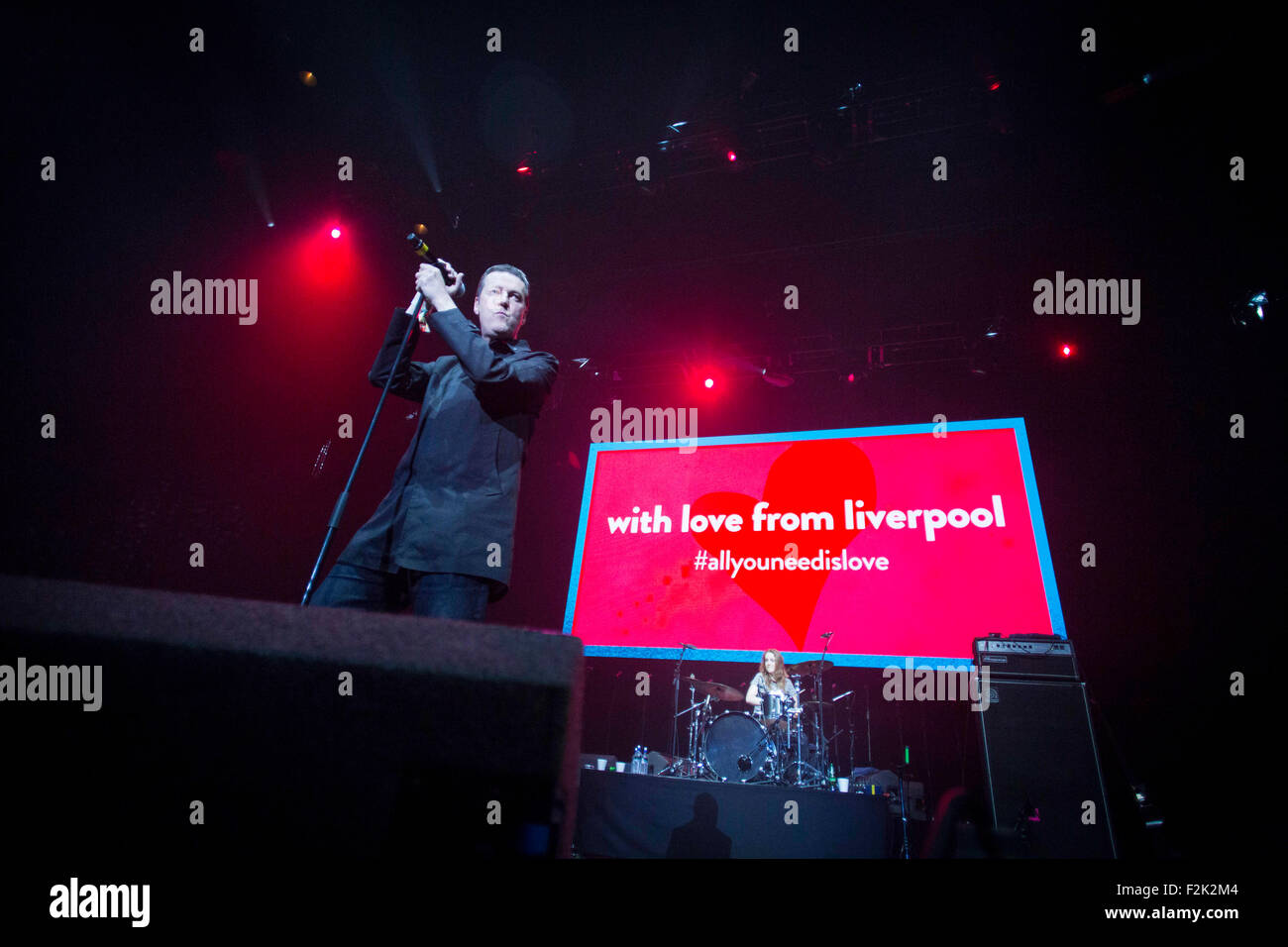 19/9/15 con amore da Liverpool concerto Peter Hooton è il cantante di Liverpool di gruppo basato su l'azienda. Foto Stock