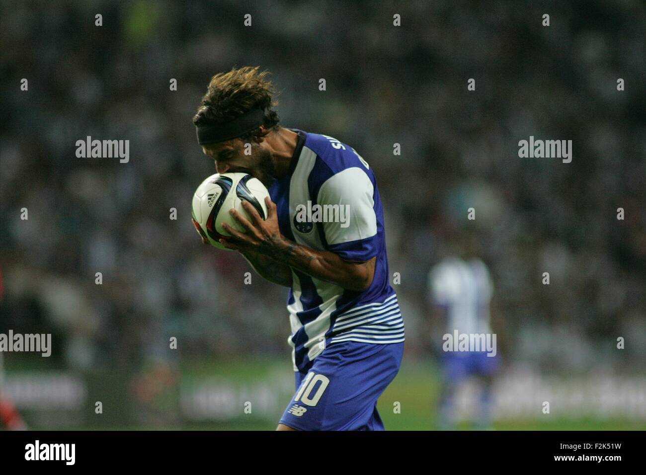 Porto, Portogallo. Xx Settembre, 2015. Osvaldo (FC Porto) in azione durante il portoghese Soccer League tra il Futebol Clube do Porto e lo Sport Lisboa e Benfica al Estadio do Dragao di Oporto, OPO. Helder Sousa/CSM/Alamy Live News Foto Stock