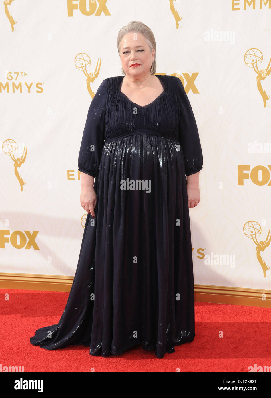 Los Angeles, California, USA. Xx Settembre, 2015. Kathy Bates frequentando il 67th annuale di Primetime Emmy Awards - Gli arrivi presso il Microsoft Theatre di Los Angeles, la California il 20 settembre 2015. 2015 Credit: D. lunga/Globe foto/ZUMA filo/Alamy Live News Foto Stock