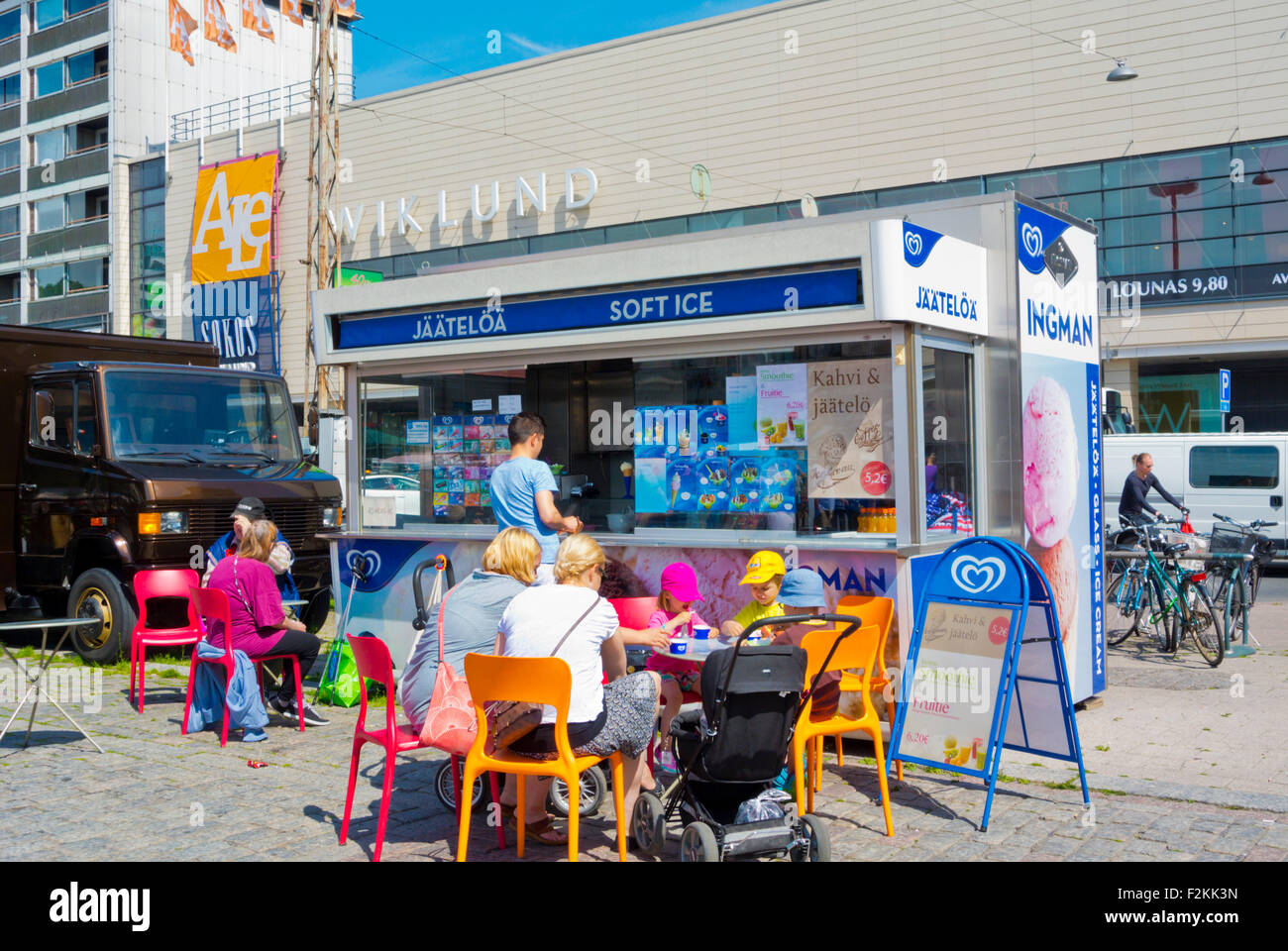 Il gelato in stallo, Kauppatori, la piazza del mercato, Turku, Finlandia Foto Stock