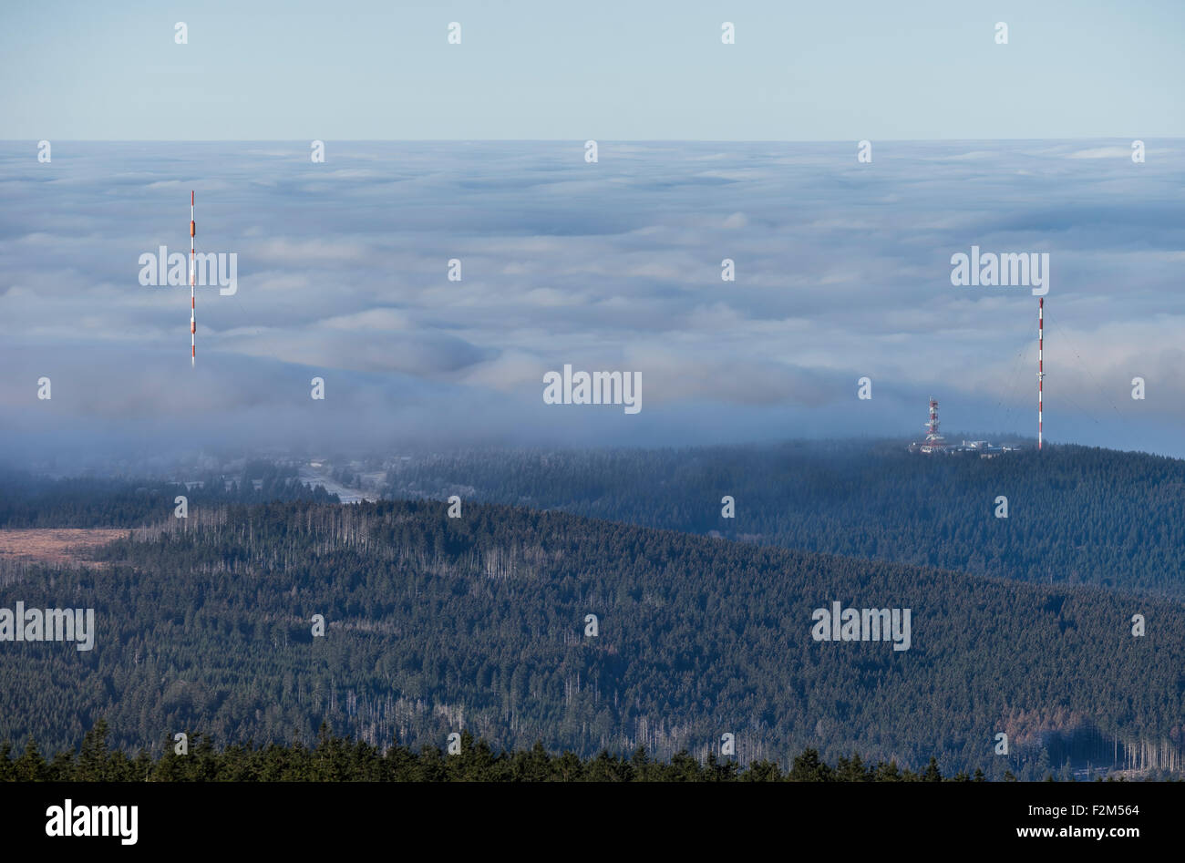 Germania, Sassonia-Anhalt, Parco Nazionale di Harz, inversione atmosferica Foto Stock