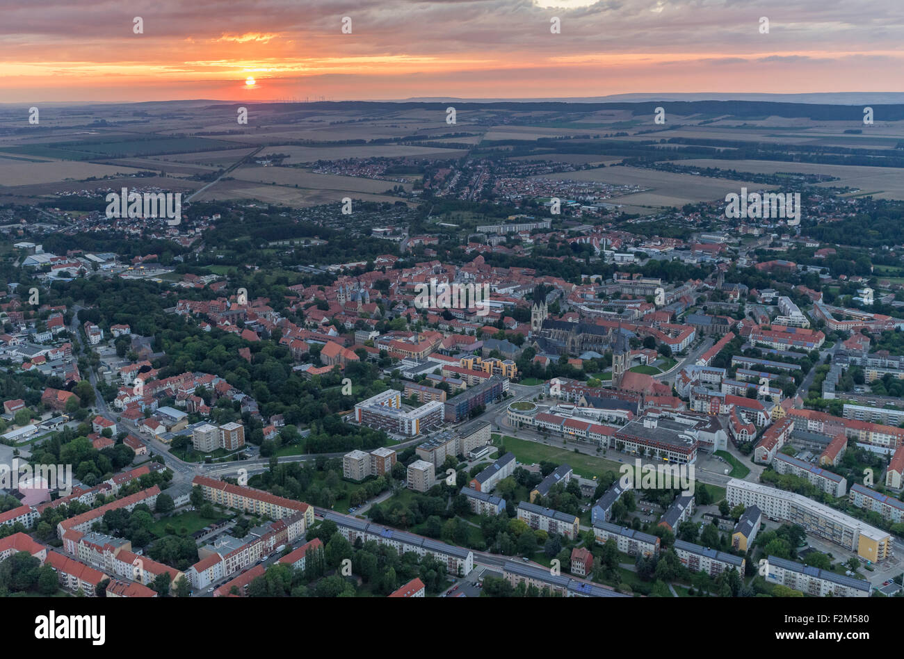Germania, vista aerea di Halberstadt dal tramonto Foto Stock