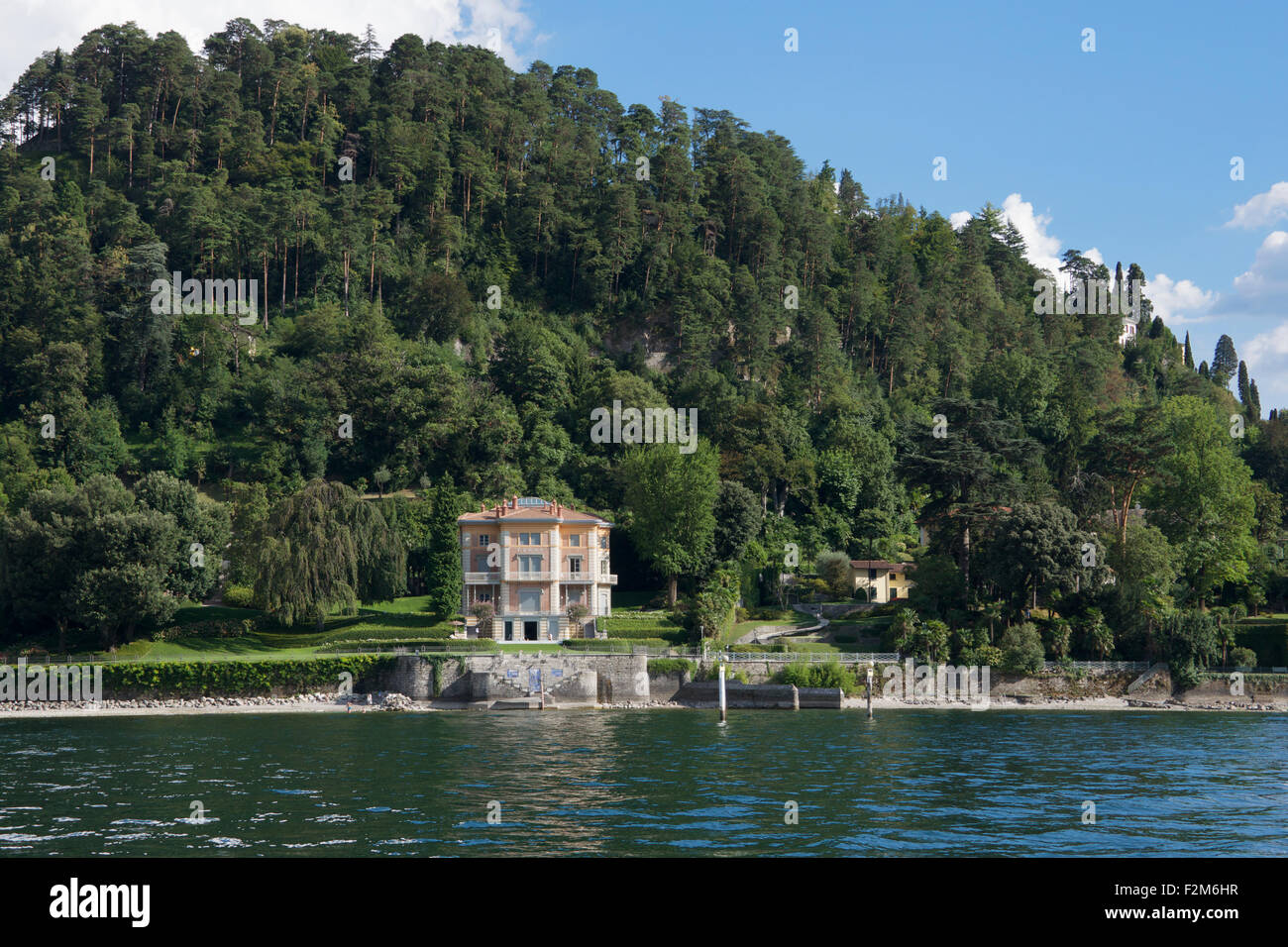 Elegante villa sul lago vicino a Bellagio Lago di Como lombardia italia Foto Stock